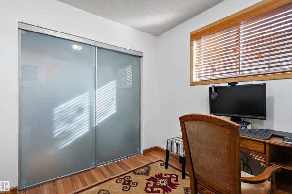 Primary Bedroom - 5310 18a Av Nw, Edmonton, AB T6L1J8 Photo 5