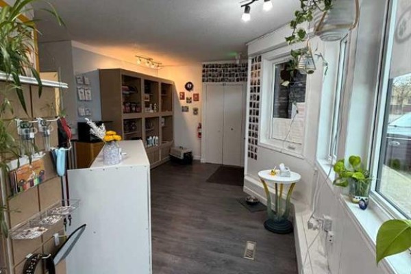5312 49 Avenue, Taber, AB T1G1T8 Photo 3