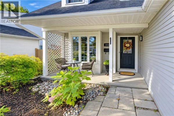 4pc Bathroom - 532 Westvale Drive, Waterloo, ON N2T2B7 Photo 4