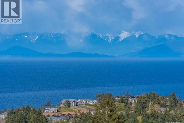 5320 Dewar Rd, Nanaimo, BC, photo 2