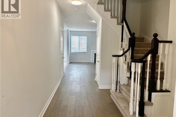 4pc Bathroom - 5325 Applegarth Drive, Burlington, ON L7L6V3 Photo 5