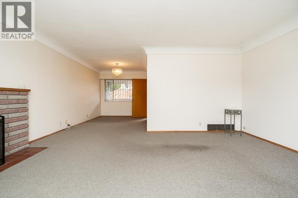 5326 Fleming Street, Vancouver, BC V5P3E9 Photo 5