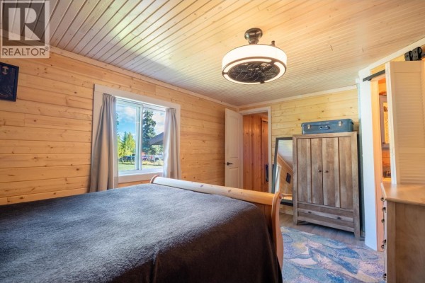 Bedroom 2 - 53270 Jardine Road, Cluculz Lake, BC V0J3A3 Photo 4