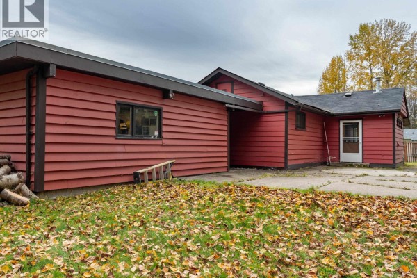 Mud room - 5328 Cook Crescent, Prince George, BC V2K1V1 Photo 4