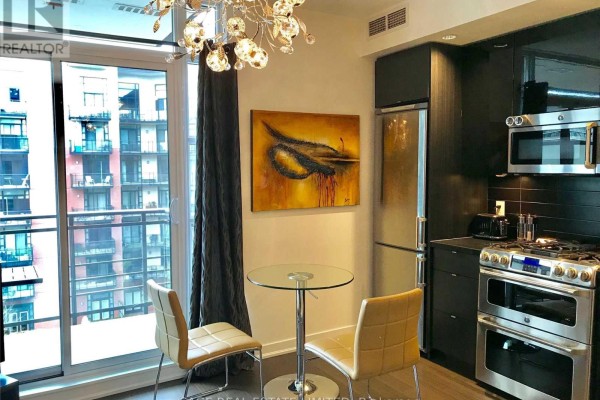 Kitchen - 533 - 88 Colgate Avenue, Toronto, ON M4M0A6 Photo 4