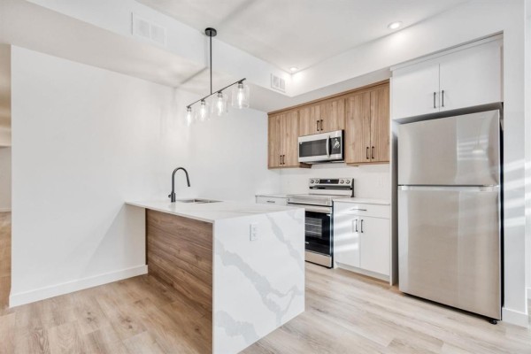 4pc Bathroom - 533 Bourgeault Street, Winnipeg, MB R2H2Z7 Photo 5