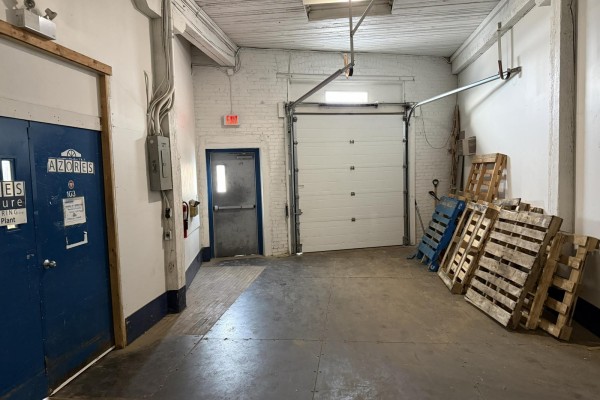 533 Henry Ave, Winnipeg, MB R3A0T8 Photo 2
