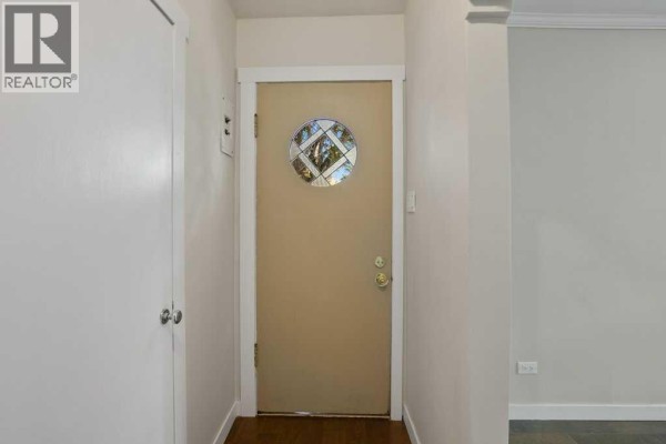 5330 42a Avenue, Red Deer, AB, photo 2