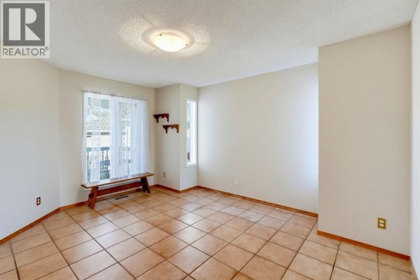 Pantry - 534 Bridlecreek Green Sw, Calgary, AB T2Y3P2 Photo 4