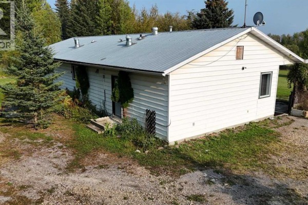 Kitchen - 53412 Highway 748 East, Rural Yellowhead County, AB T7E3S9 Photo 5