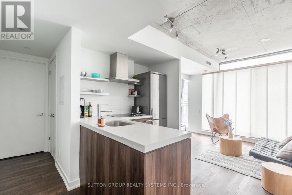 Living room - 535 - 461 Adelaide Street W, Toronto, ON M5V0L6 Photo 2