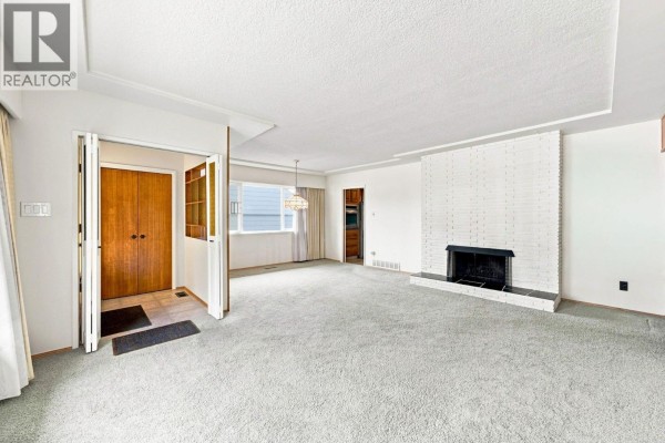 535 Ailsa Avenue, Port Moody, BC V3H1A5 Photo 2