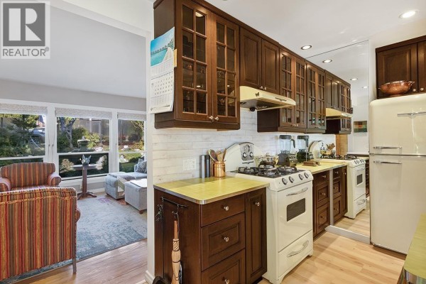 535 E Keith Road, North Vancouver, BC V7L1W3 Photo 5