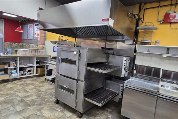 Commercial kitchen with large oven and ventilation hood - 535 Saginaw Parkway Unit# B-1, Cambridge