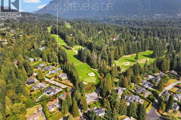 535 Stevens Drive, West Vancouver, BC V7S1E1 Photo 3