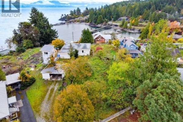 5358 Earl Street, Texada Island, BC, photo 2