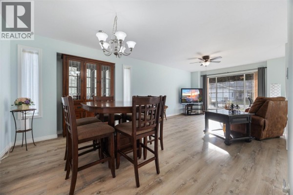 Family room - 536 Red Wing Drive, Penticton, BC V2A8N7 Photo 4