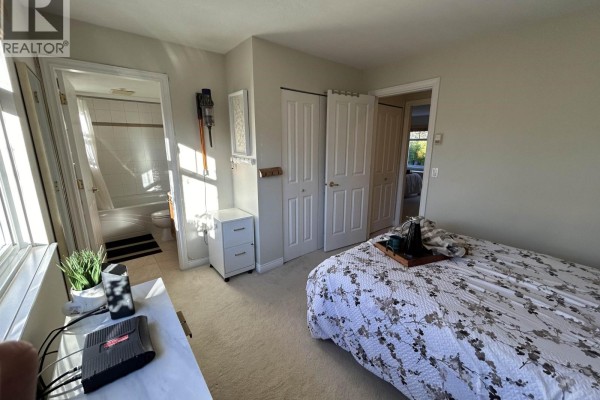 5360 Larch Street, Vancouver, BC V6M4C8 Photo 2
