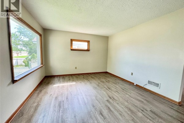 Bedroom - 537 9th Street E, Prince Albert, SK S6V0Y4 Photo 4