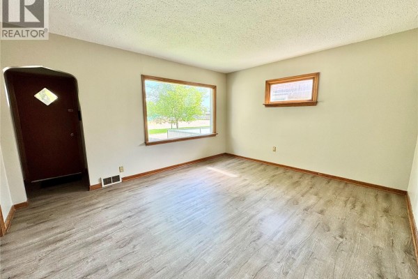 4pc Bathroom - 537 9th Street E, Prince Albert, SK S6V0Y4 Photo 5