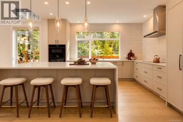 Dining room - 537 Balata Bay Dr, Qualicum Beach, BC V9K0B9 Photo 4