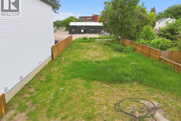 537 H Avenue S, Saskatoon, SK S7M1W7 Photo 4