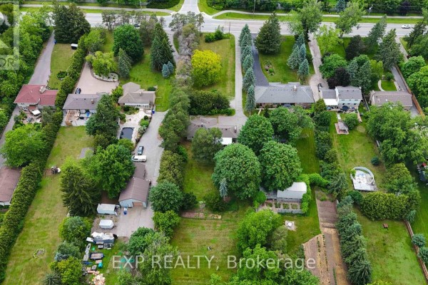 5373 Aurora Road, Whitchurch Stouffville, ON, photo 2