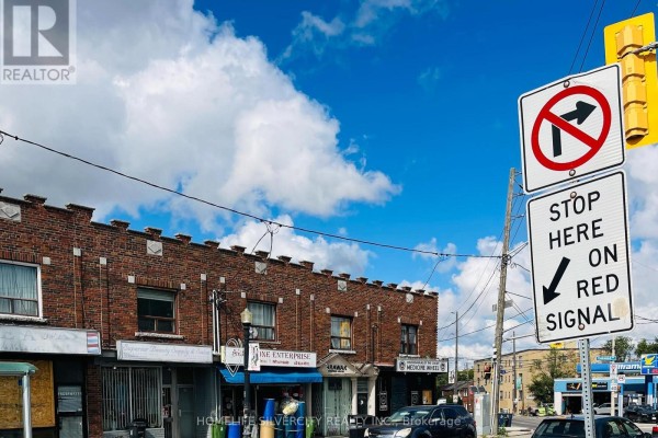 538 Oakwood Avenue, Toronto, ON M6E2X3 Photo 5