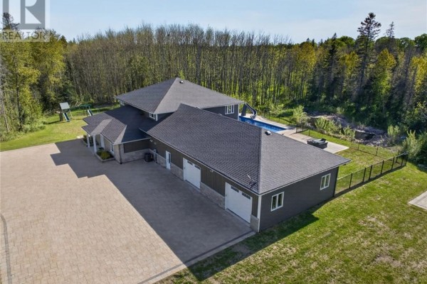 3pc Bathroom - 5381 Desmarais, Sudbury, ON P3P1R7 Photo 4