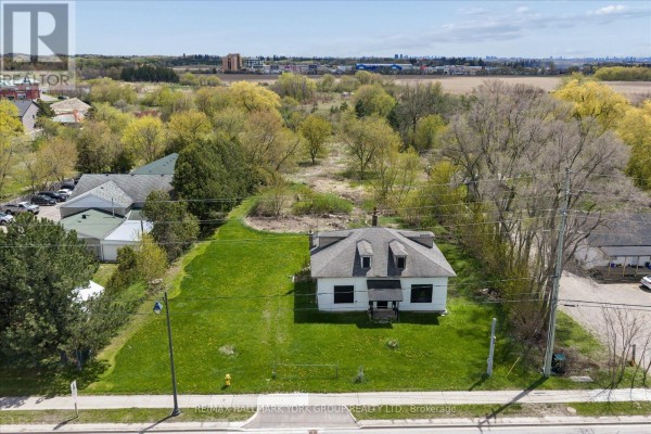 5387 Main Street, Whitchurch Stouffville, ON L4A1H3 Photo 4