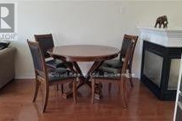 Eating area - 539 Coach Drive, Mississauga, ON L5R0C4 Photo 4