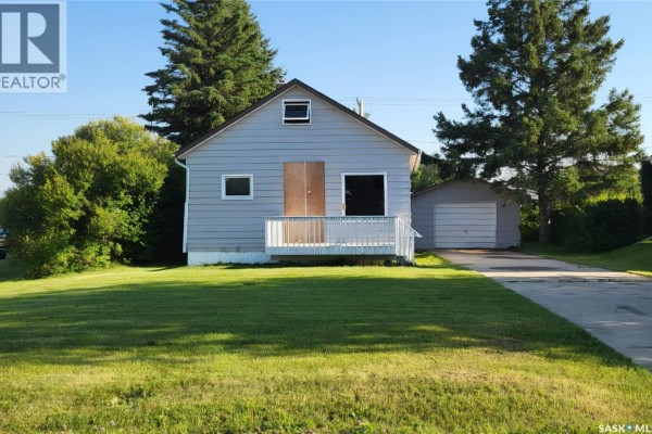 539 Highway Avenue E, Preeceville, SK S0A3B0 Photo 2