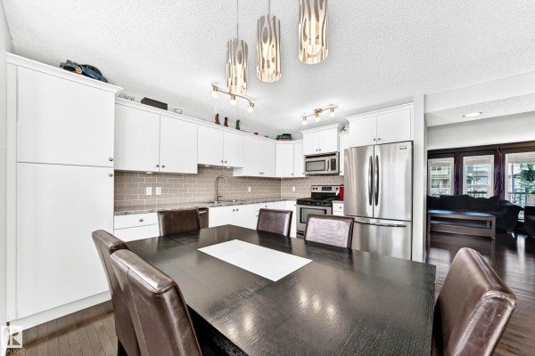 Kitchen - 539 Songhurst Wy, Leduc, AB T9E4G8 Photo 3