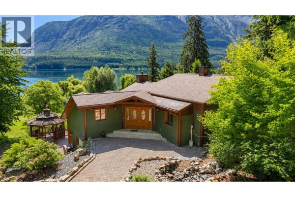 Full ensuite bathroom - 5392 Hwy 6 Highway Lot# 1, Burton, BC V0G1R0 Photo 2