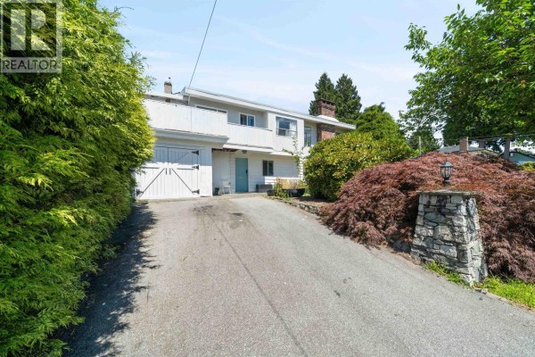 5395 Georgia Street, Burnaby, BC V5B1V3 Photo 2