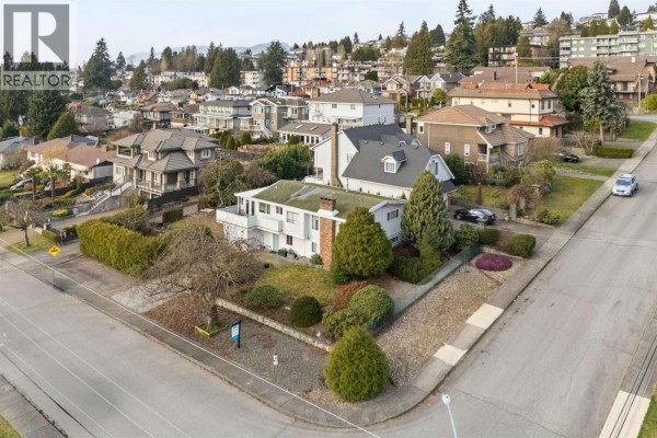 5395 Georgia Street, Burnaby, BC V5B1V3 Photo 4