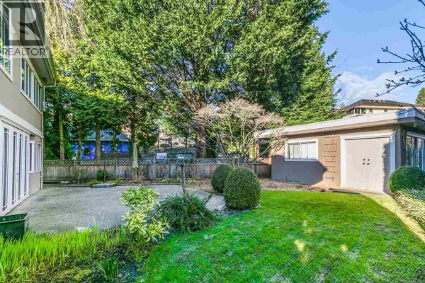53xx Sperling Avenue, Burnaby, BC V5E2T5 Photo 4