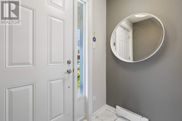 54 - 109 Haxby Private, Ottawa, ON K1T3C3 Photo 3