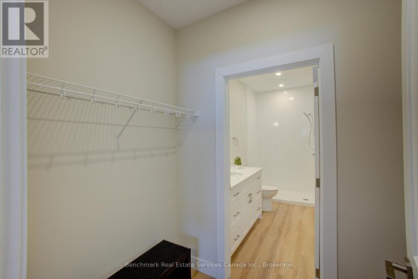 Living room - 54 - 1182 Queen Street, Kincardine, ON N2Z0J2 Photo 5
