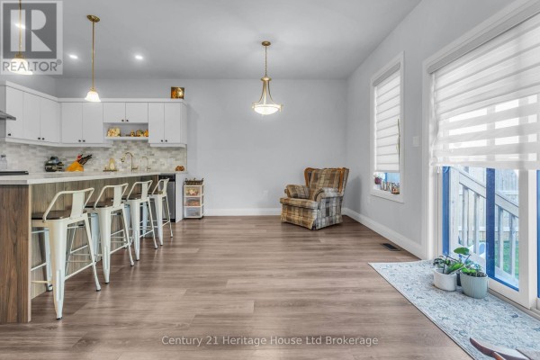 Dining room - 102 - 360 Quarter Town Line, Tillsonburg, ON N4G0H7 Photo 4