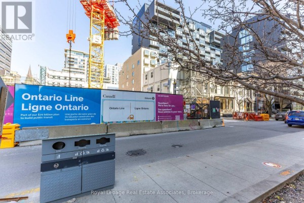 54 / 56 Stewart Street, Toronto, ON M5V1H6 Photo 2