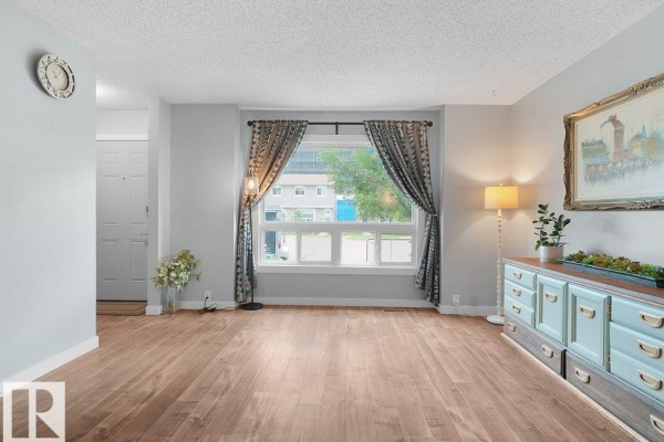 Primary Bedroom - #54 2131 Oak St, Sherwood Park, AB T8A4W9 Photo 5