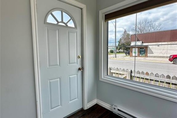 54 2nd Street, The Pas, MB R9A1K2 Photo 3