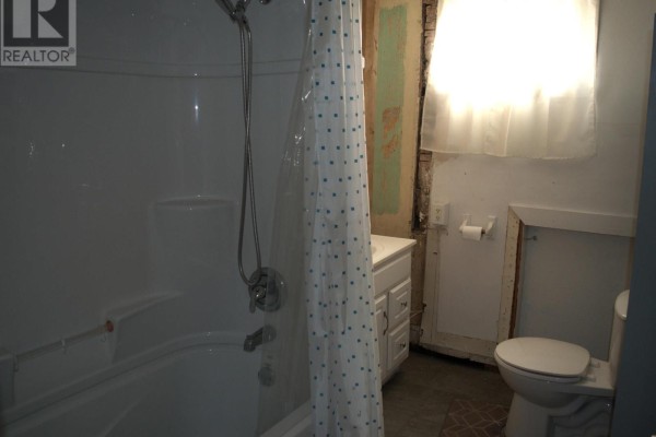 Laundry room - 54 Centre Street, Truro, NS B2N2K1 Photo 5