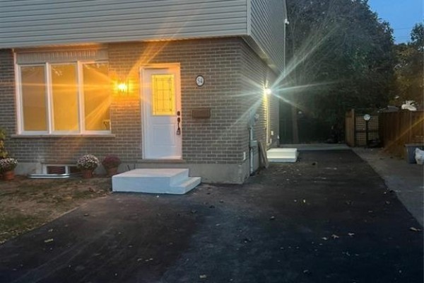 54 Debby Crescent, Brantford, ON, photo 2