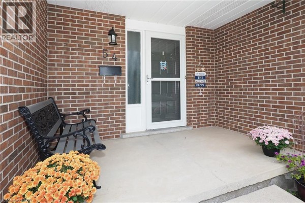 5pc Bathroom - 54 Delavan Drive, Cambridge, ON N1S4S3 Photo 3