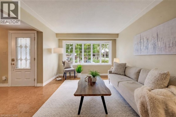 Bonus Room - 54 Fairlawn Road, Kitchener, ON N2C1X9 Photo 5