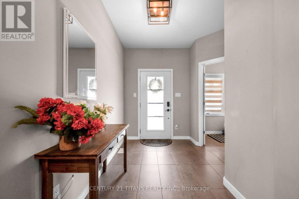 Living room - 54 Granite Street, Clarence Rockland, ON K4K0H8 Photo 4
