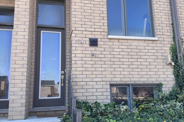 54 Hooyo Terrace, Toronto, ON M6A0G1 Photo 2