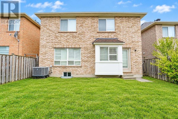 Eating area - 54 Horizon Street, Brampton, ON L6P2J2 Photo 5